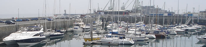 Photograph of the QE2 Marina.